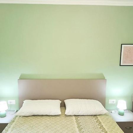 2V1 - Blloku Zy Apartment Tiranë Ngoại thất bức ảnh