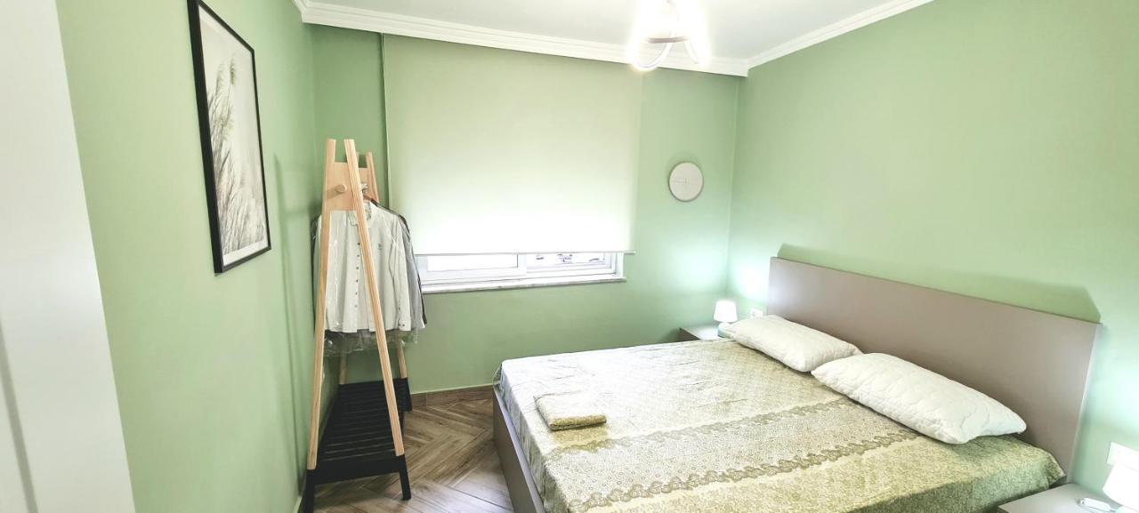 2V1 - Blloku Zy Apartment Tiranë Ngoại thất bức ảnh